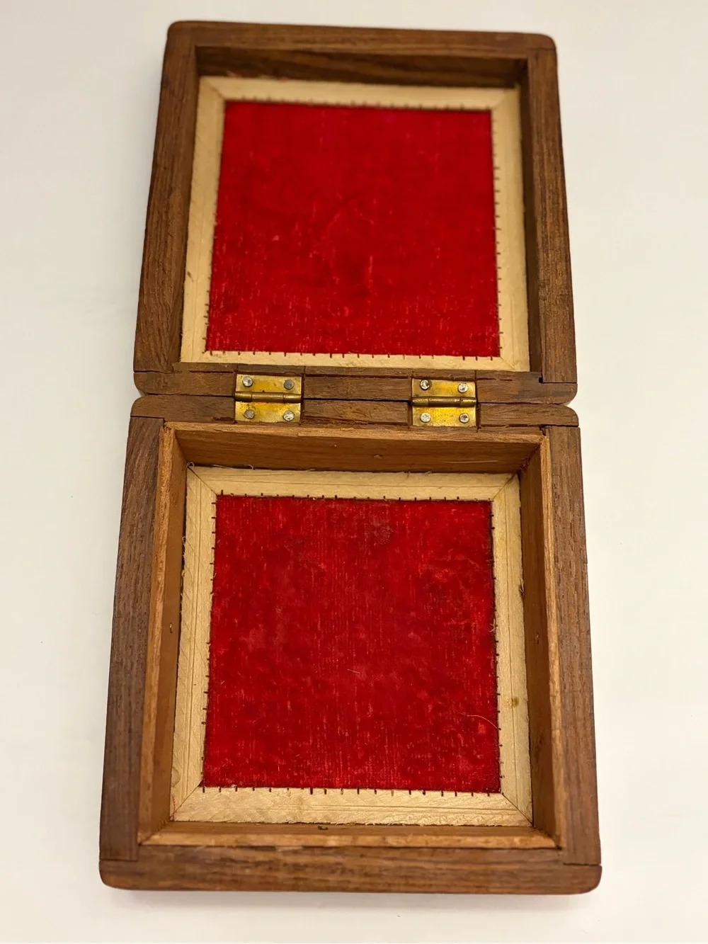 Vintage Indian Rosewood Keepsake Box w/ Original Artisan Label 1970s